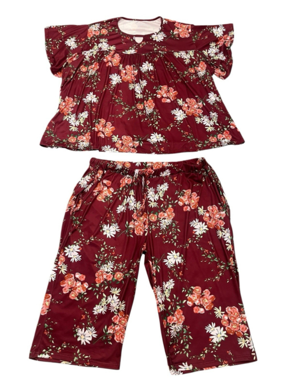 Heat Move Pajamas 2 Piece Womens Plus Size 5X Short Sleeve Top Capri Bottoms NEW